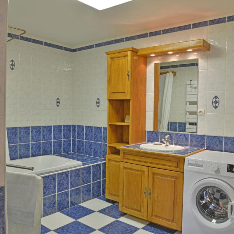 Appartement dans chalet 5 chambres 130 m2 centre village - Appartement - 10