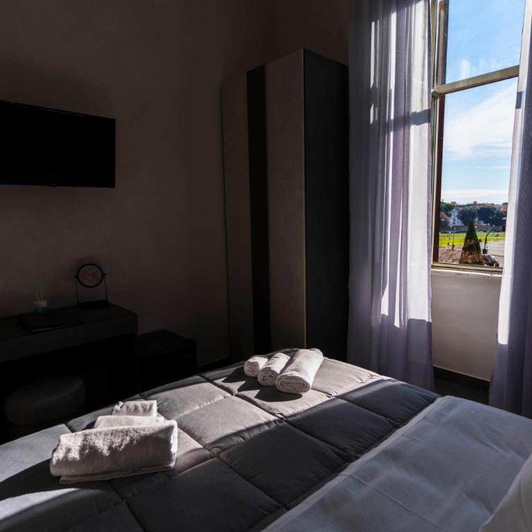 Julia Luxury Suite Rome - Camera Matrimoniale Deluxe - 13
