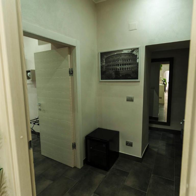 Julia Luxury Suite Rome - Camera Singola Ampia - 8