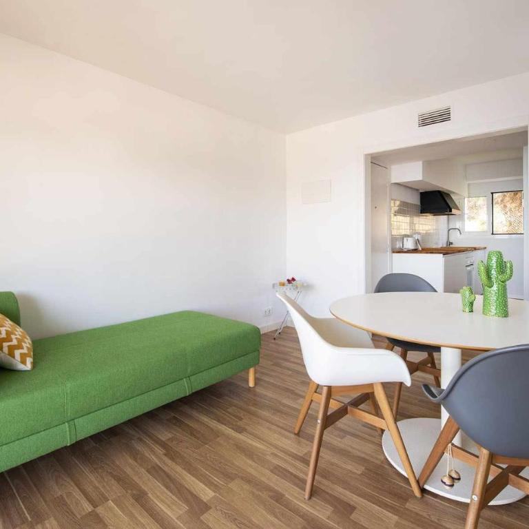 Codolar – Vistas Panorámicas, Terraza y Parking - Apartamento con vistas a las montañas - 7