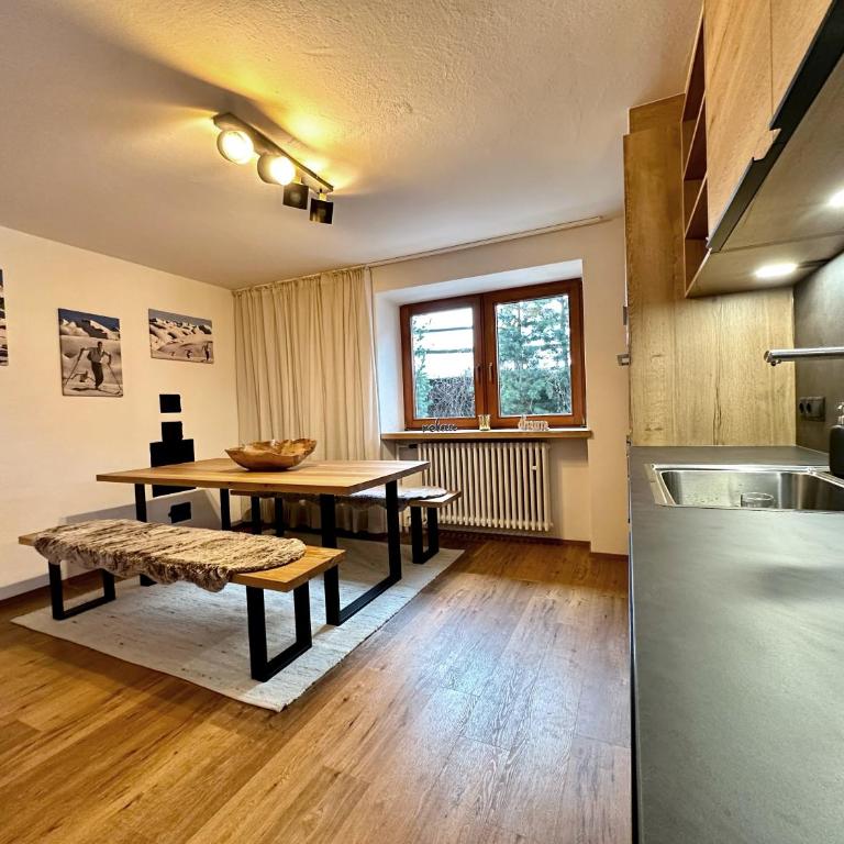Mountain Lodge Sölden - Ski in Bike out Chalet - Chalet with 7 bedrooms - 9
