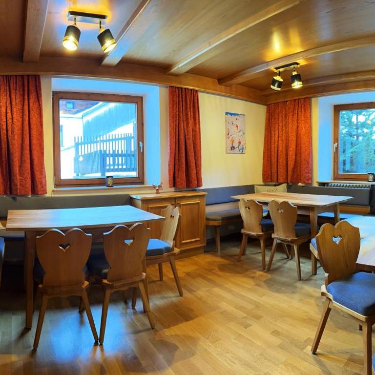 Mountain Lodge Sölden - Ski in Bike out Chalet - Chalet with 7 bedrooms - 14