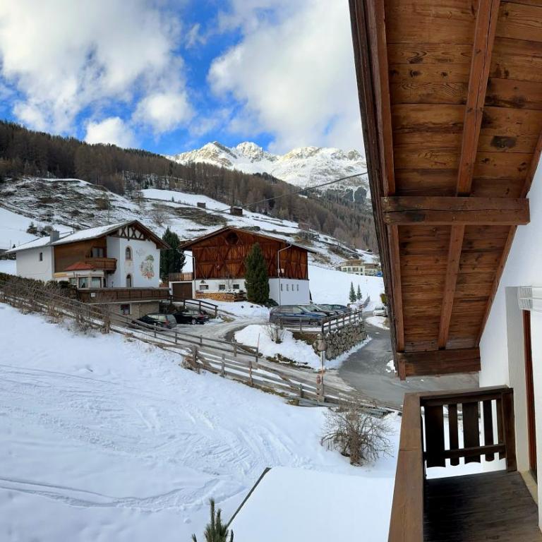 Mountain Lodge Sölden - Ski in Bike out Chalet - Chalet with 7 bedrooms - 11