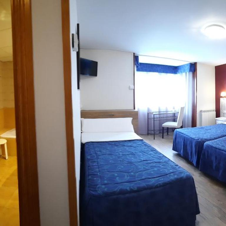Hotel Casa Escolano - Triple Room - 4