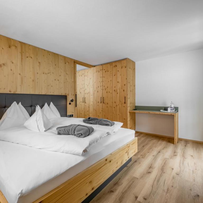 Alpenhotel Zimba - Suite Familiare con Balcone - 1