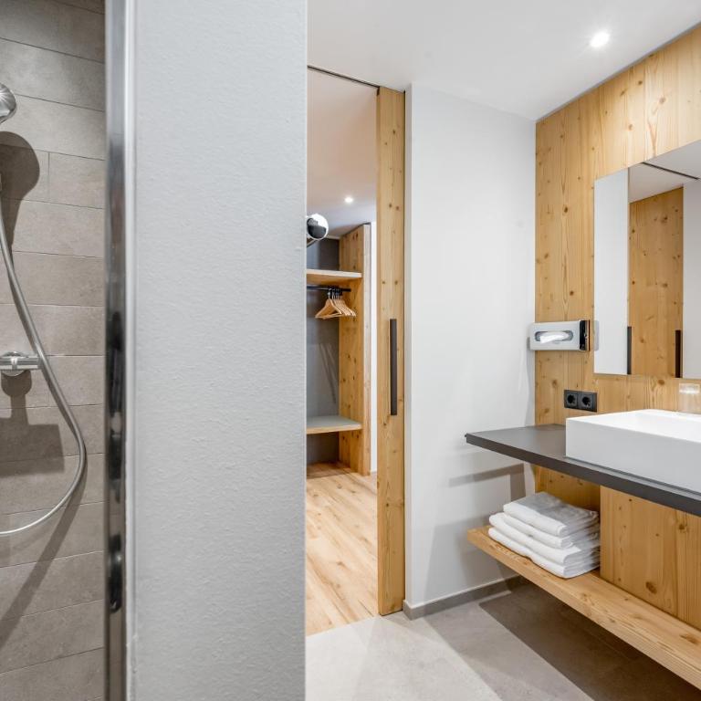 Alpenhotel Zimba - Suite Familiare con Balcone - 4