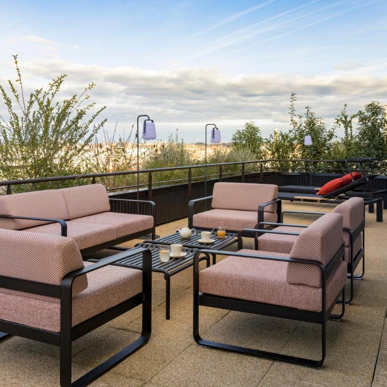 FirstName Bordeaux, Part of JdV by Hyatt - Chambre Premier Lit King-Size avec Terrasse - 7
