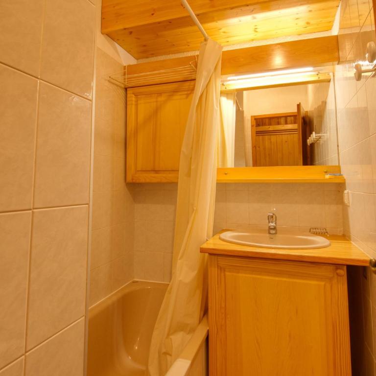 Appartement cozy 4 pers près télécabine avec terrasse - Appartamento con 1 Camera da Letto - 7