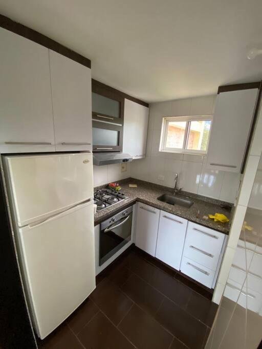 Privado y comodo, amoblado apartamento, Roldanillo - Habitación Doble con baño privado - 10