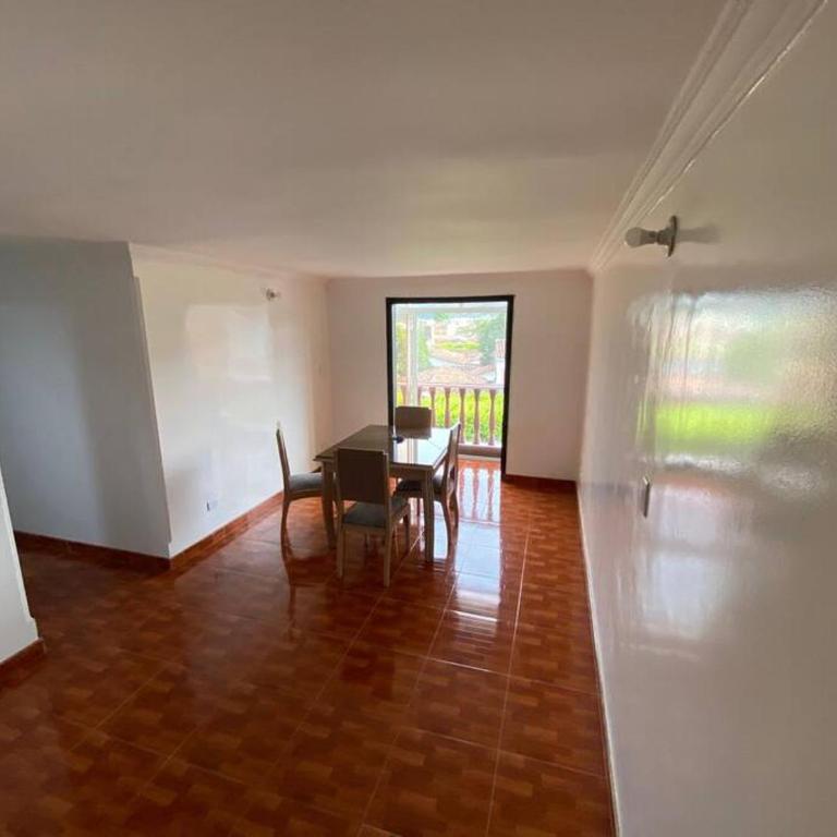 Privado y comodo, amoblado apartamento, Roldanillo - Habitación Doble con baño privado - 12