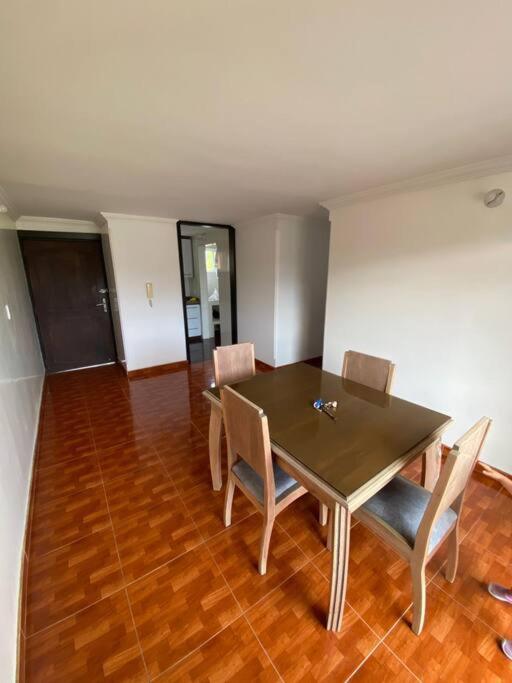Privado y comodo, amoblado apartamento, Roldanillo - Habitación Doble con baño privado - 13