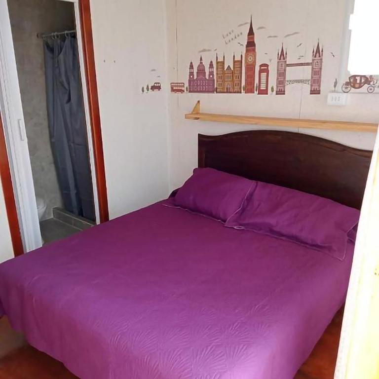 Hostal el Idilio - Family Room - 1