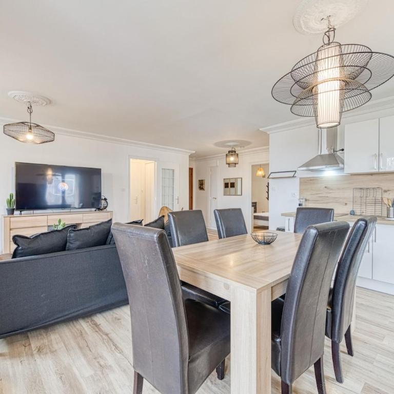 Magnificent apartment, 4 bedrooms, fiber wifi - Appartement - 16