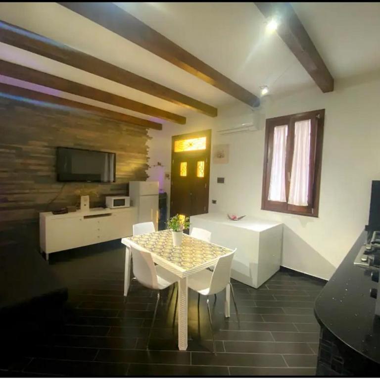 Casa Balestrate - Appartamento con 2 Camere da Letto - 1