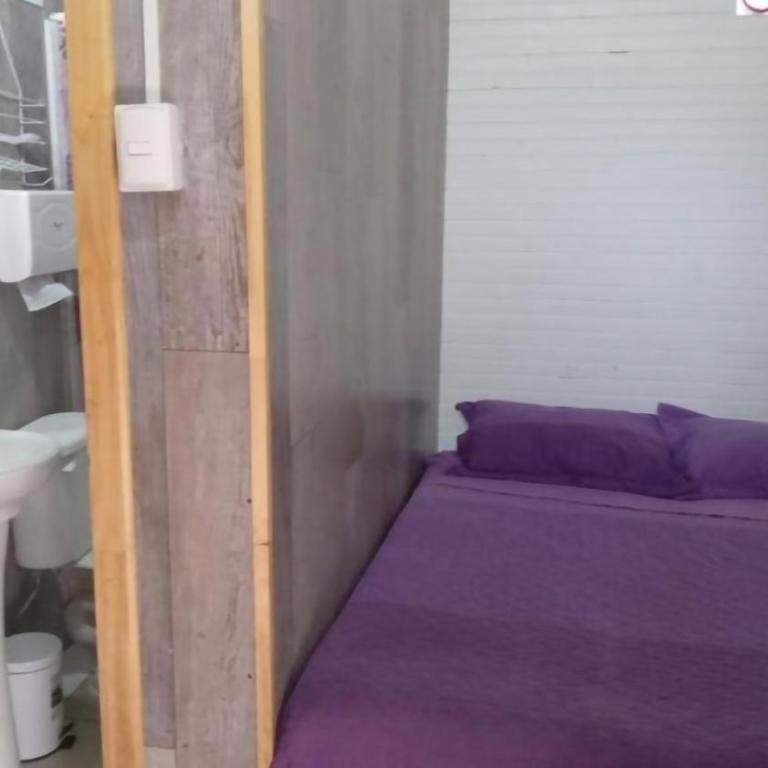 Hostal el Idilio - Family Room - 1