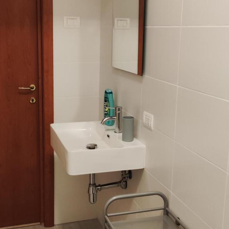 DA VINCI AFFITTACAMERE BORGO - Triple Room with Private External Bathroom - 6