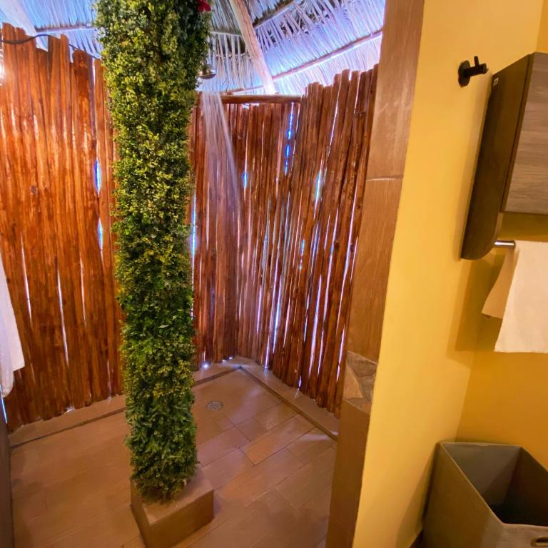 Palm Valley Cabins - Deluxe Double Room with Balcony - 4