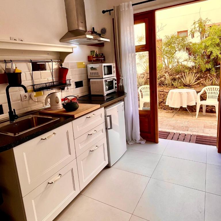 NICE NEW APARTMENT center of Corralejo 100m by beaches - Apartamento de 1 dormitorio - 8