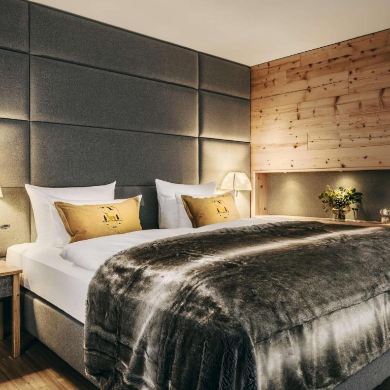 Grand Tirolia Kitzbühel - Member of Hommage Luxury Hotels Collection - Superior Doppelzimmer mit Waldblick - 1