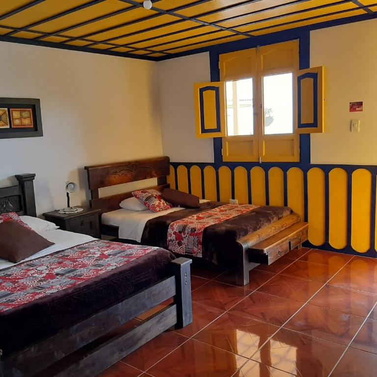 Finca Cardonales - Habitación Triple con baño privado - 10