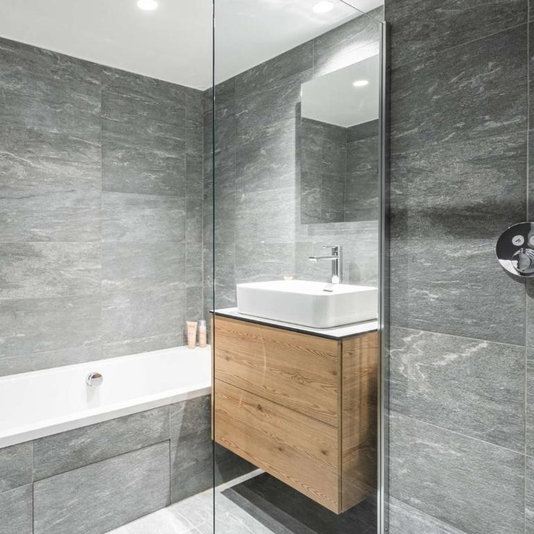 Joli duplex 8 pers, skis aux pieds, parking couvert, Courchevel Village - FR-1-631-108 - Apartment - 5