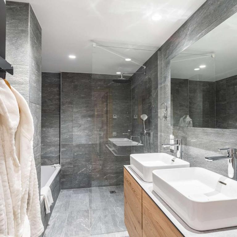 Joli duplex 8 pers, skis aux pieds, parking couvert, Courchevel Village - FR-1-631-108 - Apartment - 7