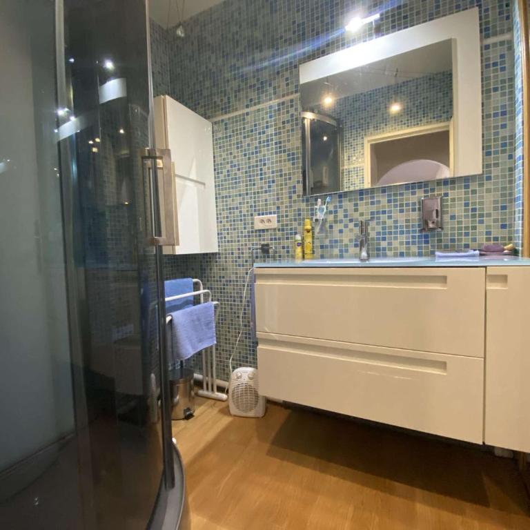Saint-Maxime Centre: Appartement T2 - 4 Couchages avec Parking et Plage à Pied - FR-1-226-483 - Apartamento - 9