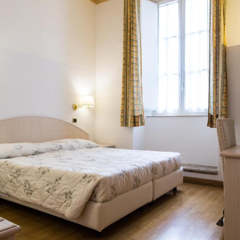 Piazza Paradiso Accommodation - Standard Double or Twin Room - 2