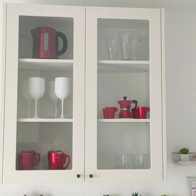 RED - One-Bedroom Apartment - 2