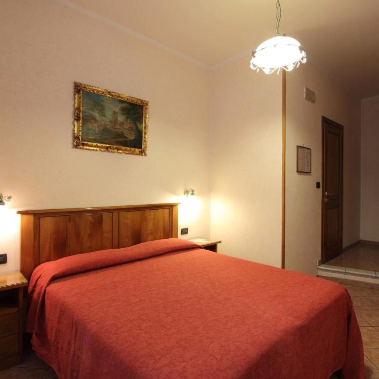Hotel Margaret - Camera Matrimoniale con Bagno Privato - 2