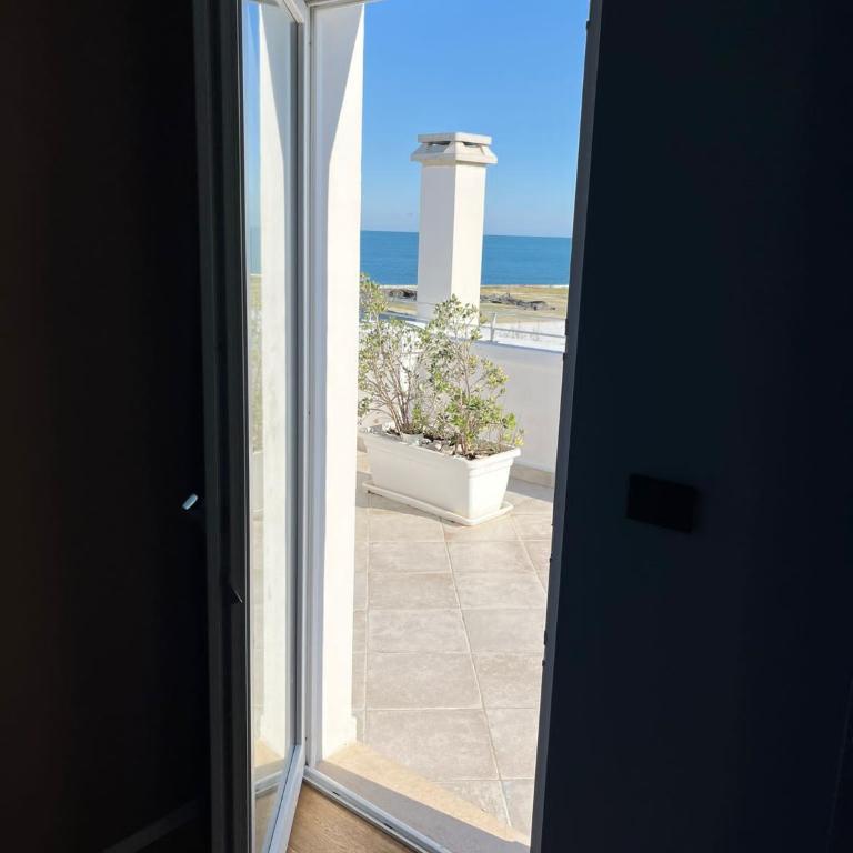 La Finestra Sul Mare - Camera Tripla con Vista Mare - 19