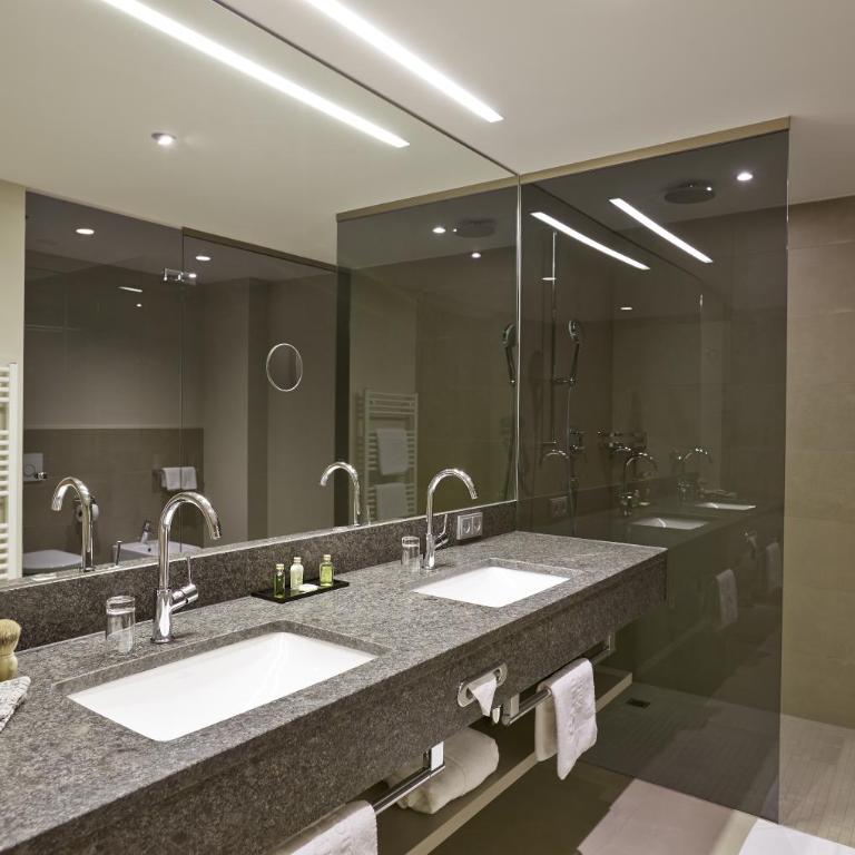 Entners am See - Deluxe Doppelzimmer mit Bergblick - 1