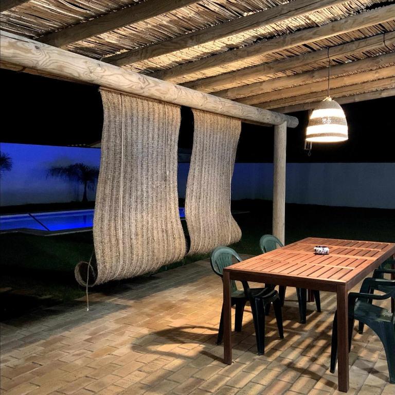 Las Casitas de la Barrosa con jardín y piscina - Casa - 1