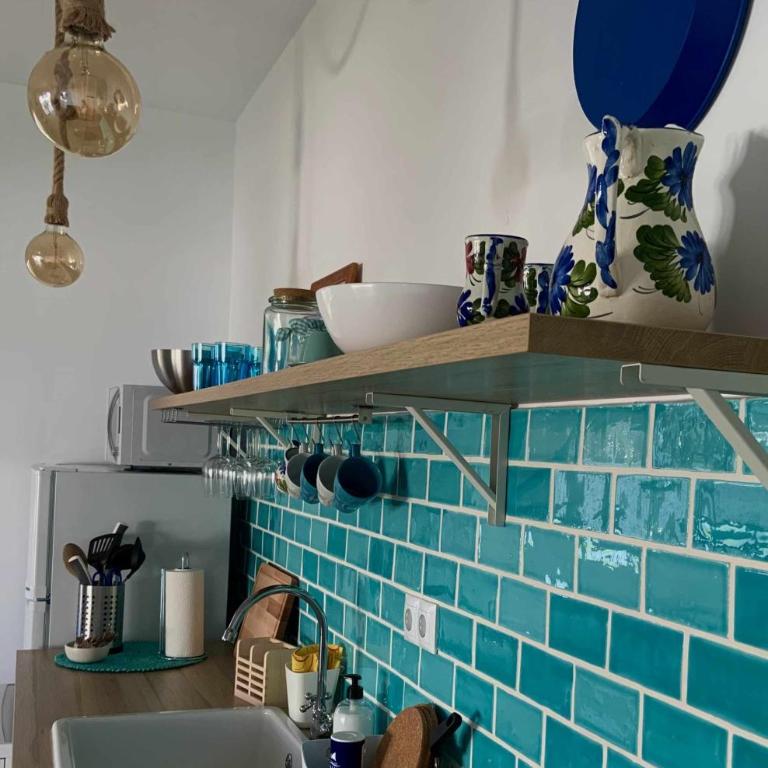 Las Casitas de la Barrosa con jardín y piscina - Casa - 10