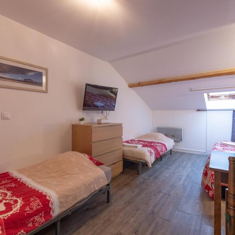 REFUGE- GITE Le Pas de l'Ane - Chambre Quadruple - 2