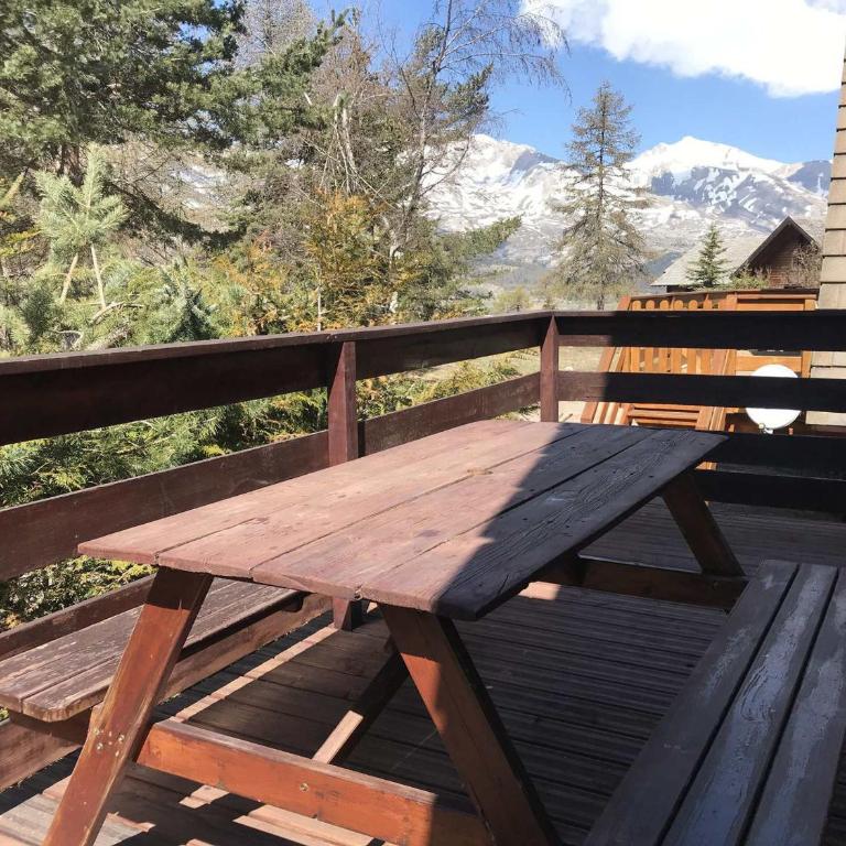 Chalet 3 Pièces avec Terrasse et Parking Gratuit - FR-1-504-620 - Chalet (6 Adultes) - 2