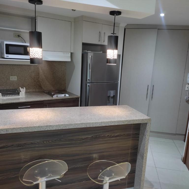 Ecusuites Riverfront l Balcony - One-Bedroom Apartment - 22