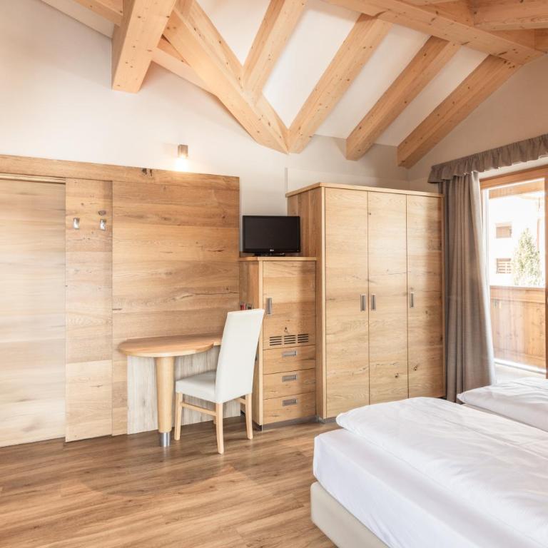 Albergo Belvedere - Camera Familiare con Balcone - 16