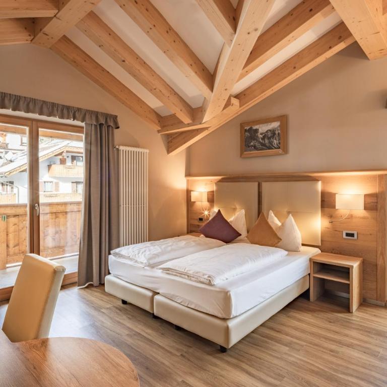 Albergo Belvedere - Camera Familiare con Balcone - 12