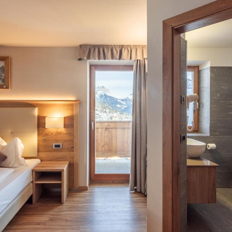 Albergo Belvedere - Camera Familiare con Balcone - 13