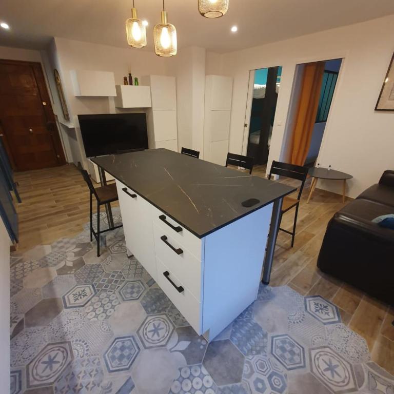 Le Thiou - Apartment for 4 people 5 minutes from the center - Appartamento - 5