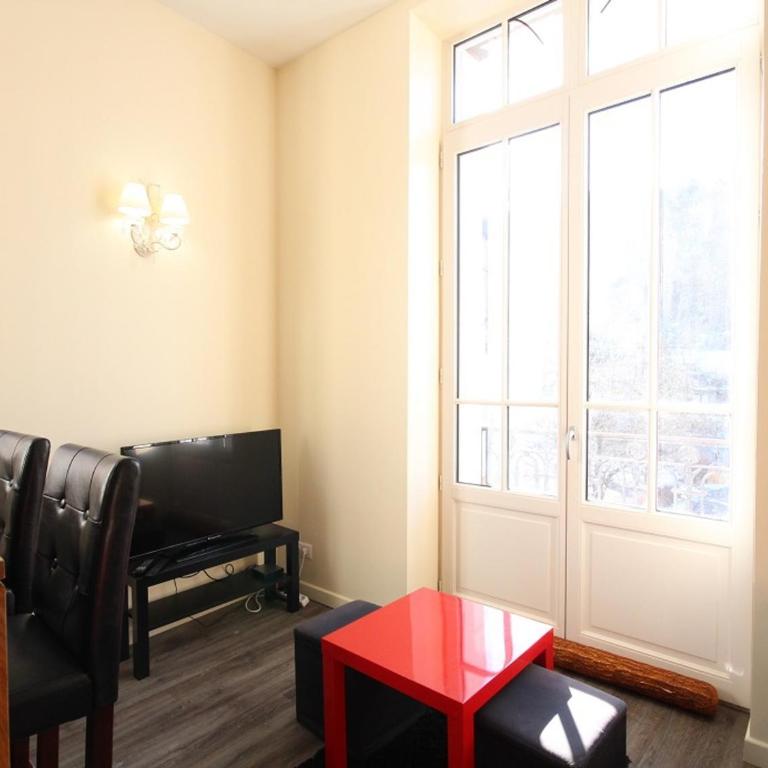 Charmant T2 Hyper Centre avec Balcon et WIFI - FR-1-608-225 - Apartment - 3