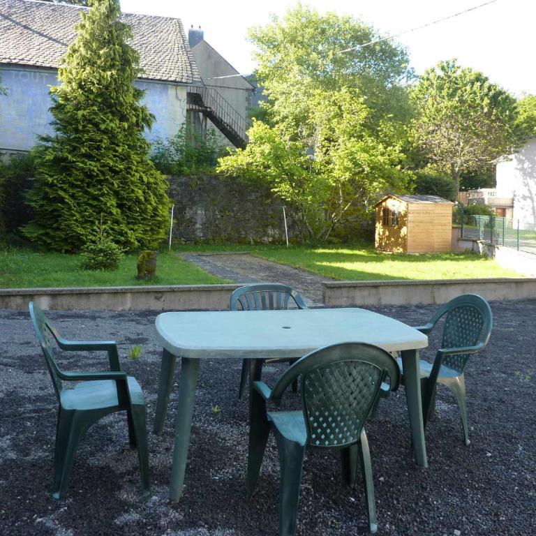 Maison au Mont-Dore avec jardin clos, idéale pour 10 personnes - FR-1-608-120 - Holiday Home (10 Adults) - 9