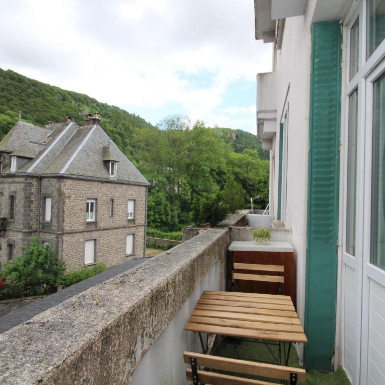 Charmant T3 avec Balcon au Mont-Dore, WiFi, Proche Centre - FR-1-608-155 - Appartamento (4 Adulti) - 2