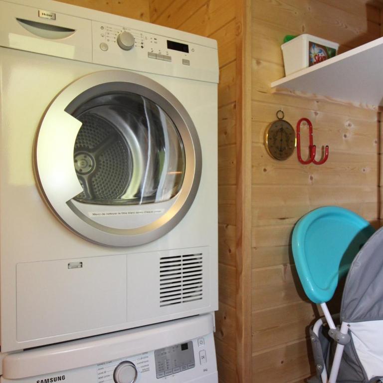 Chalet 4* avec Terrasse Panoramique, WiFi et Parking, 8 Pers. - FR-1-608-15 - Chalet (8 Adultes) - 14