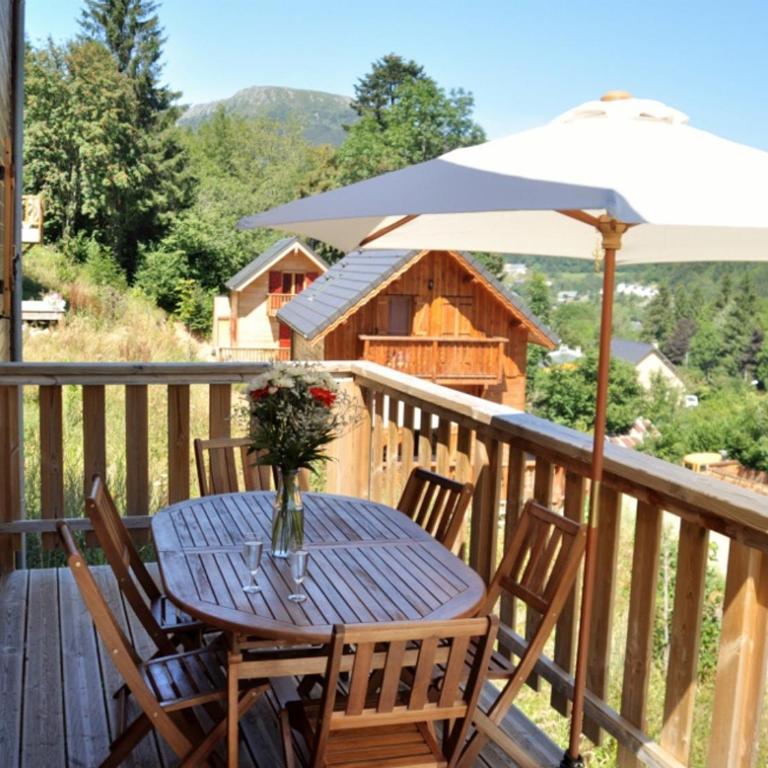 Chalet de Luxe 4* au Mont-Dore - WIFI Inclus - FR-1-608-31 - Chalet (8 Adultes) - 1