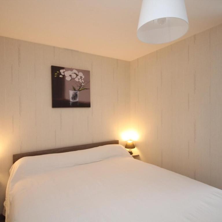 Mont-Dore: Grand T4 Hyper Centre avec WIFI - FR-1-608-27 - Apartment (10 Erwachsene) - 5