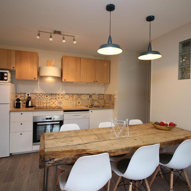 Le Mont-Dore, T3 rénové avec jardin privé et parking, accès wifi - FR-1-608-37 - Apartment (6 Adults) - 4
