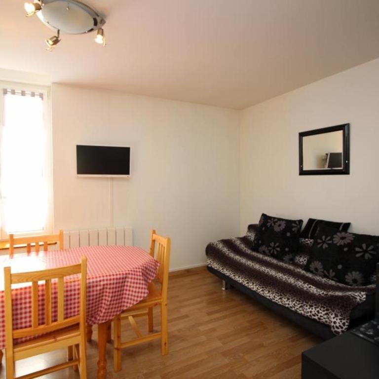 Appartement T3 Mont Dore, Wifi, 5 pers - FR-1-608-35 - Apartamento (5 adultos) - 5
