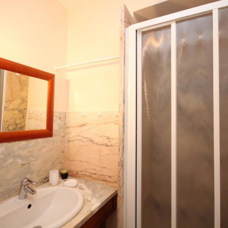 Mont-Dore T2 avec balcon et accès WIFI pour 4 personnes - FR-1-608-86 - Apartment (4 Erwachsene) - 6